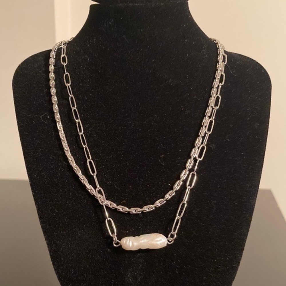 RSQ Silver Necklace with Pearl Detail